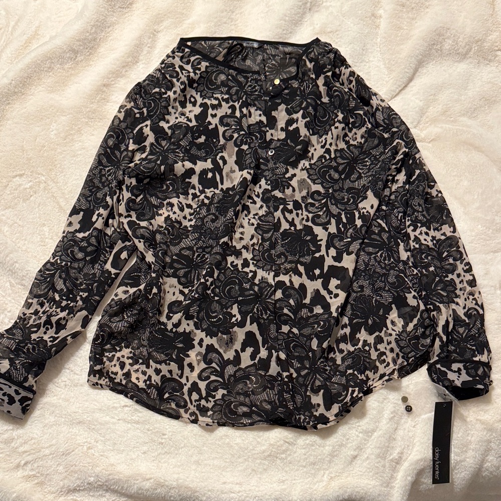 Daisy Fuentes Black and Cream Floral Blouse with camisole